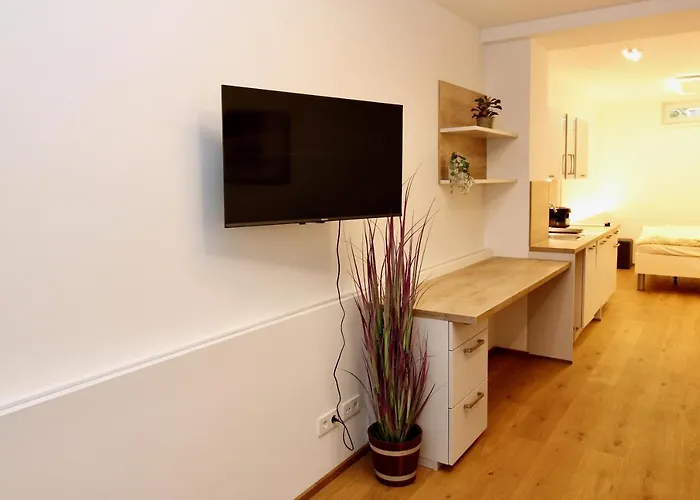 Apartment Work And Travel